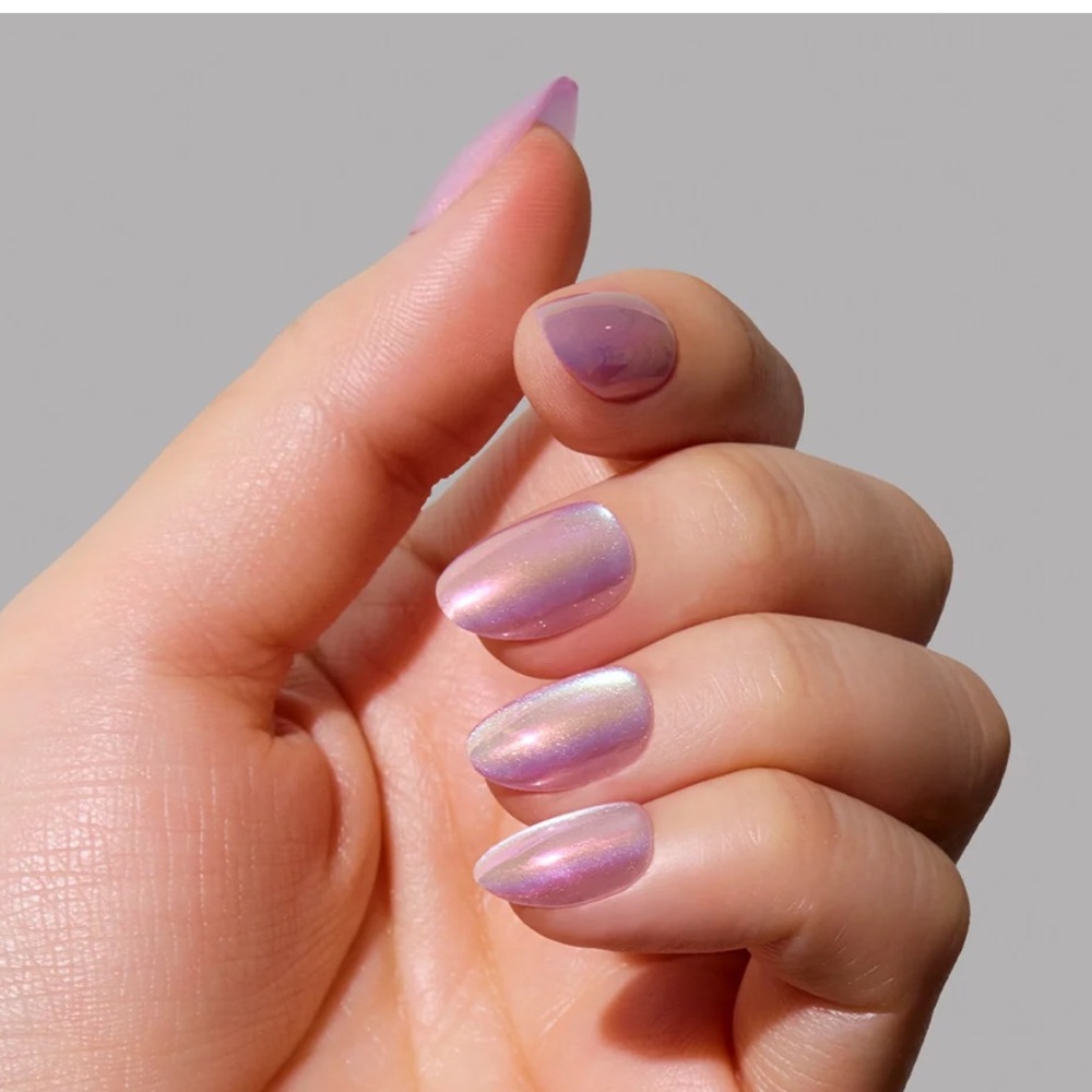 NWT Glamnetic Press on Nail Set Shimmering Shores Collection 30 Nails Oyster - Picture 6 of 9